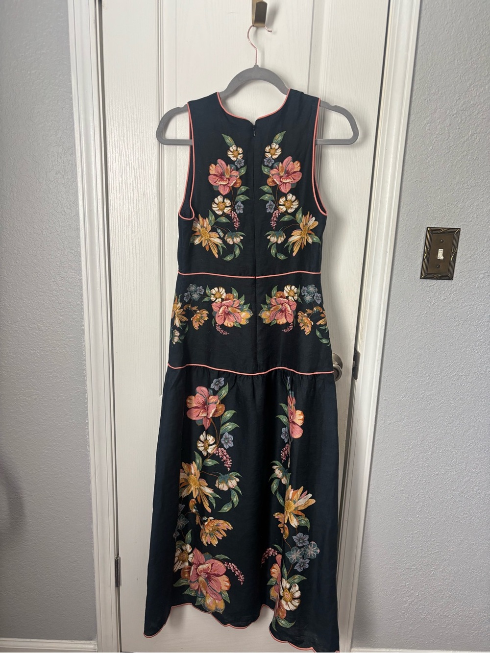 FARM Rio Maira Floral Dark Blue Midi Dress - Picture 8 of 12